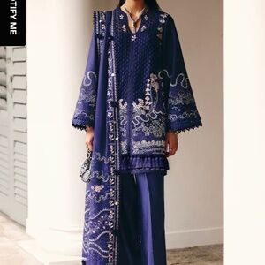 Suffuse SAHRA Outfit Shalwar Kameez Set Pakistani